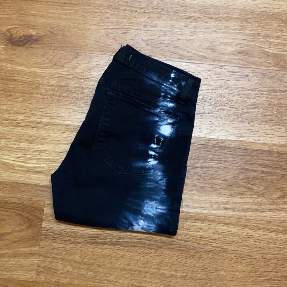 DONATING 7/12 - JBrand Dyed Jeans